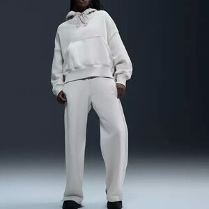 Nike Women’s Sportswear SET - Phoenix Oversized Hoodie and Sweatpants